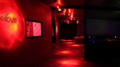 femme libertine nantes|Bienvenue à la Petite Cheminée, votre club libertin du grand。